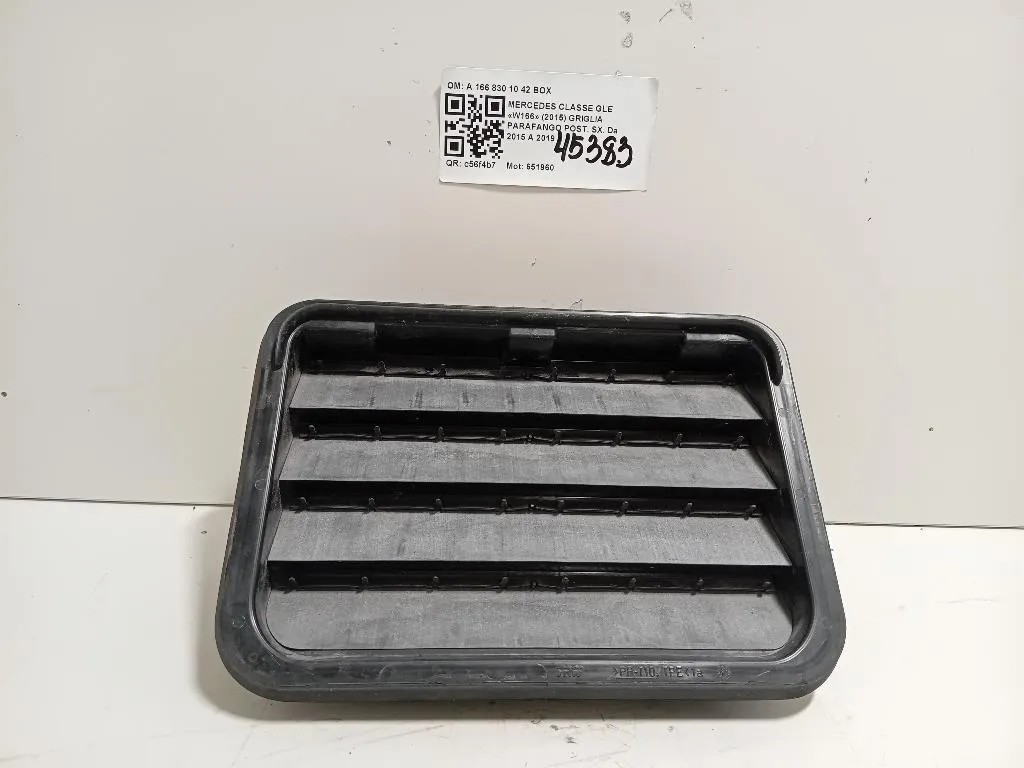 Griglia Parafango POST SX A 166 830 10 42 BOX Mercedes Classe GLE W166 2015