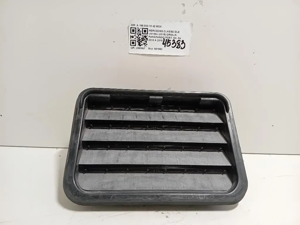 Griglia Parafango POST SX A 166 830 10 42 BOX Mercedes Classe GLE W166 2015
