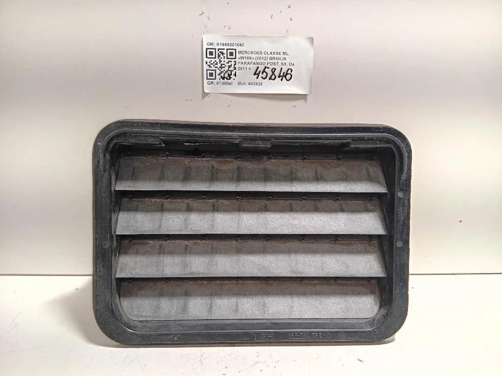 Griglia Parafango POST SX A1668301042 Mercedes Classe ML W166 2012