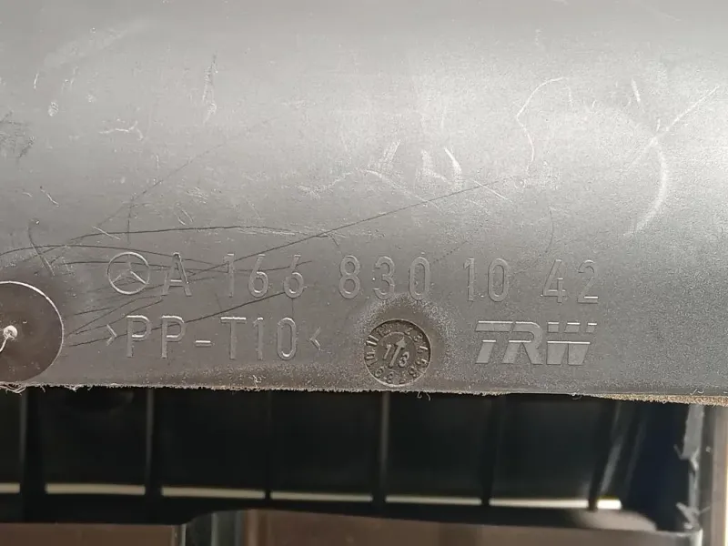 Griglia Parafango POST SX A1668301042 Mercedes Classe ML W166 2012