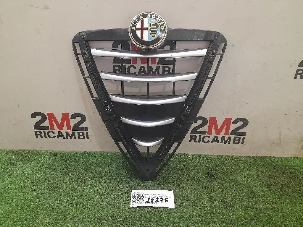 Griglia Radiatore CALANDRA GRIGLIA MASCHERINA ANTERIORE 155102772 Alfa Romeo Giulietta 2010