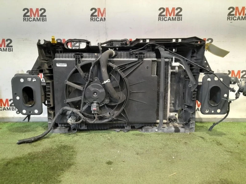 Radiatore Acqua 8V518005OO 8V518C607CG Ford Fiesta VI 2008