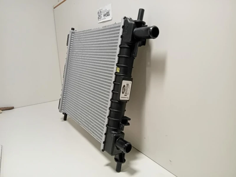 Radiatore Acqua XS5H-8005-EA Ford KA II 2009