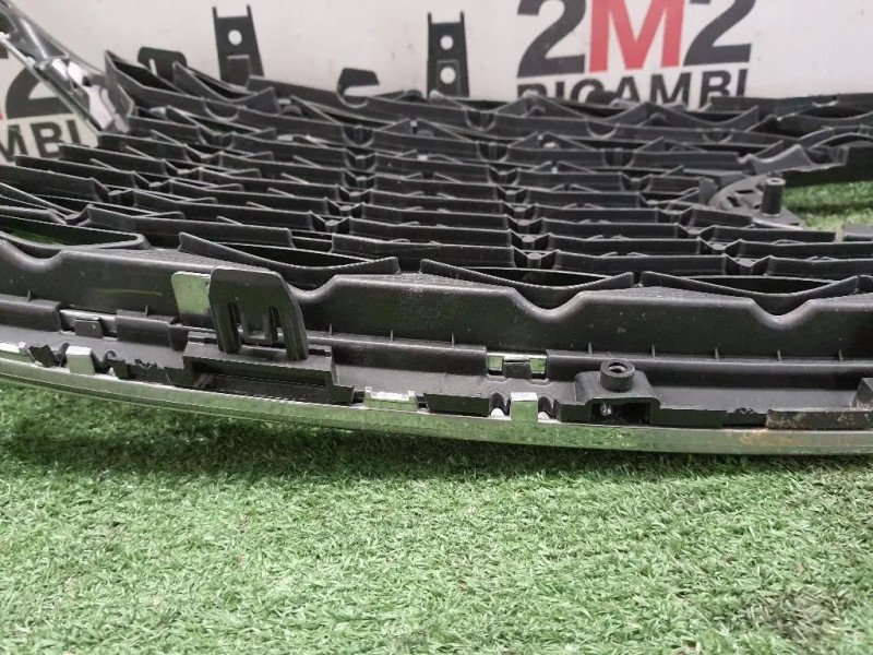 Griglia Radiatore 623105DA0A Infiniti QX30 2015