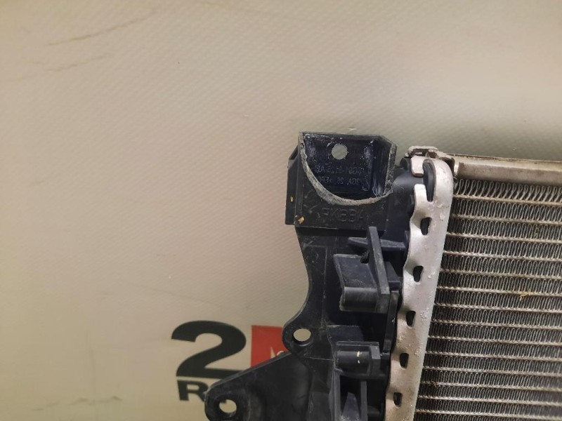 Radiatore Acqua LR075360 GJ328005BB Land Rover Range Rover Evoque II 2019