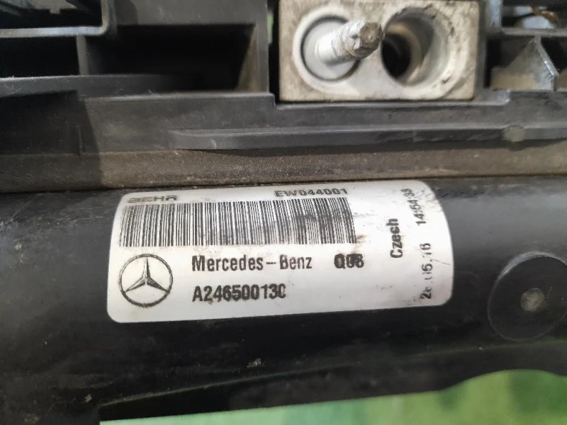 Radiatore Acqua A2465001303 Mercedes Classe A W176 2015