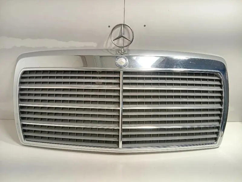 Griglia Radiatore A1248880223 Mercedes Classe E W124 1985
