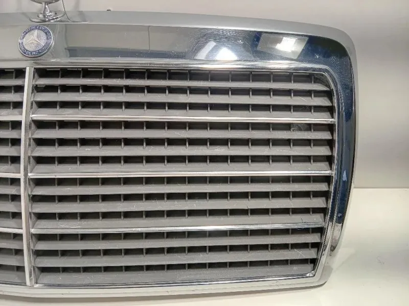 Griglia Radiatore A1248880223 Mercedes Classe E W124 1985