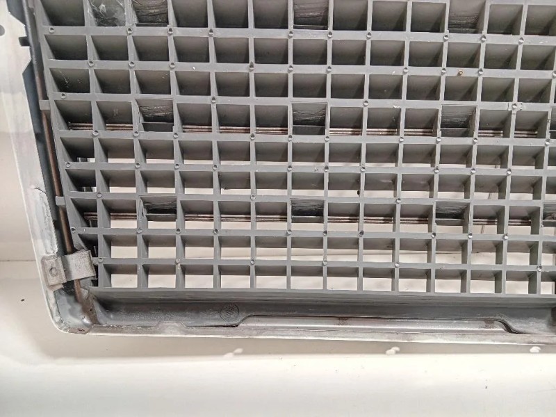 Griglia Radiatore A1248880223 Mercedes Classe E W124 1985