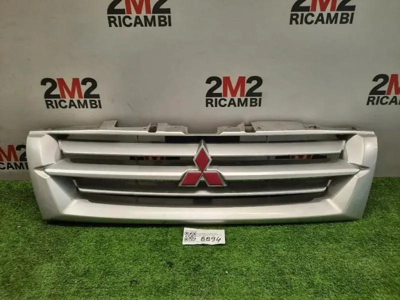 Griglia Radiatore MR387981 Mitsubishi Pajero III 2000