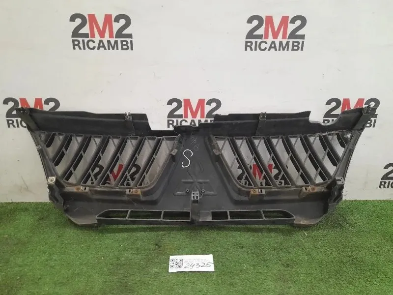 Griglia Radiatore MN182509 Mitsubishi Pajero Sport 1998