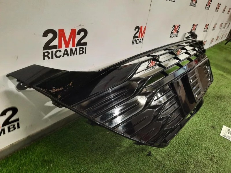 Griglia Radiatore 531020D130 Toyota Yaris IV 2017