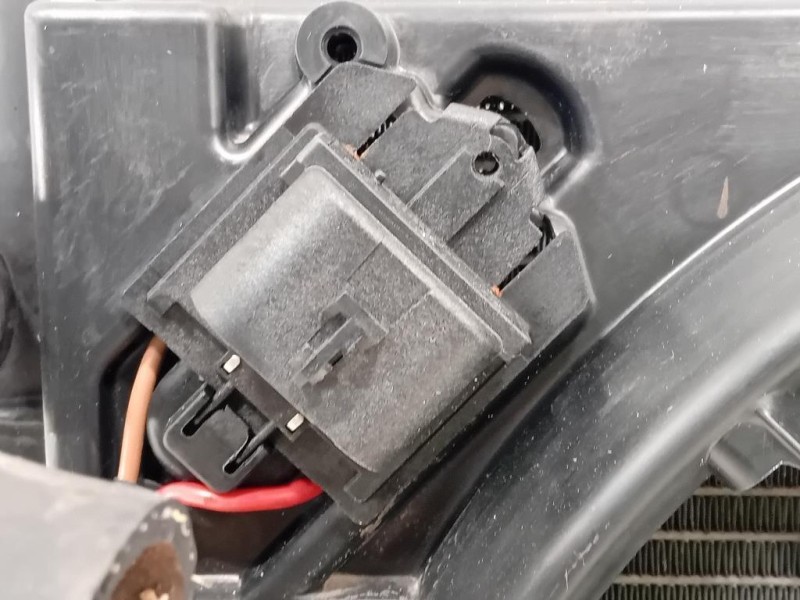 Radiatore Acqua 95298575 Opel Mokka 2013