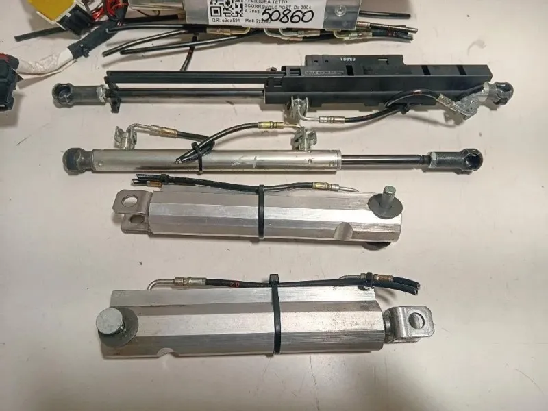 Gruppo Idraulico Apertura Tetto GRUPPO IDRAULICO APERTURA TETTO Mercedes Classe SLK R171 2004