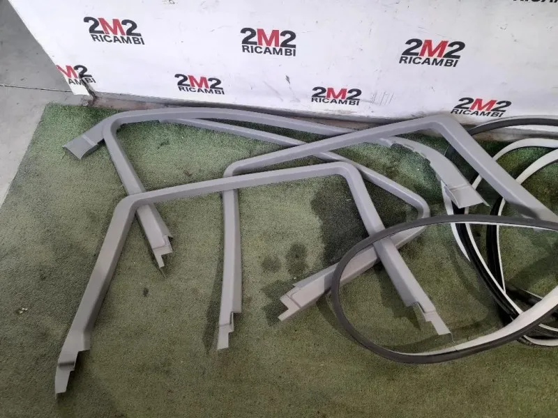 Guarnizione ANT Porta ANT DX Mercedes Classe R W251 2006