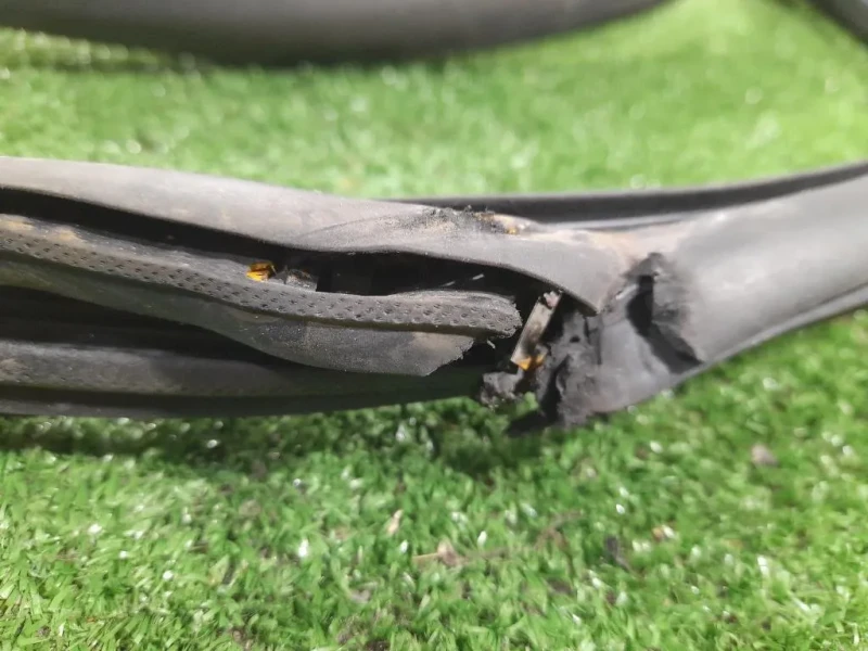 Guarnizione ANT Porta ANT SX 9813059580 SX Citroen C3 III 2016