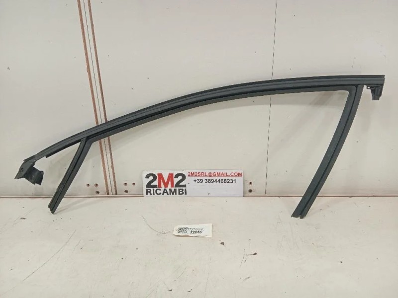 Guarnizione ANT Porta ANT SX 9815691580 Citroen DS7 Crossback 2017