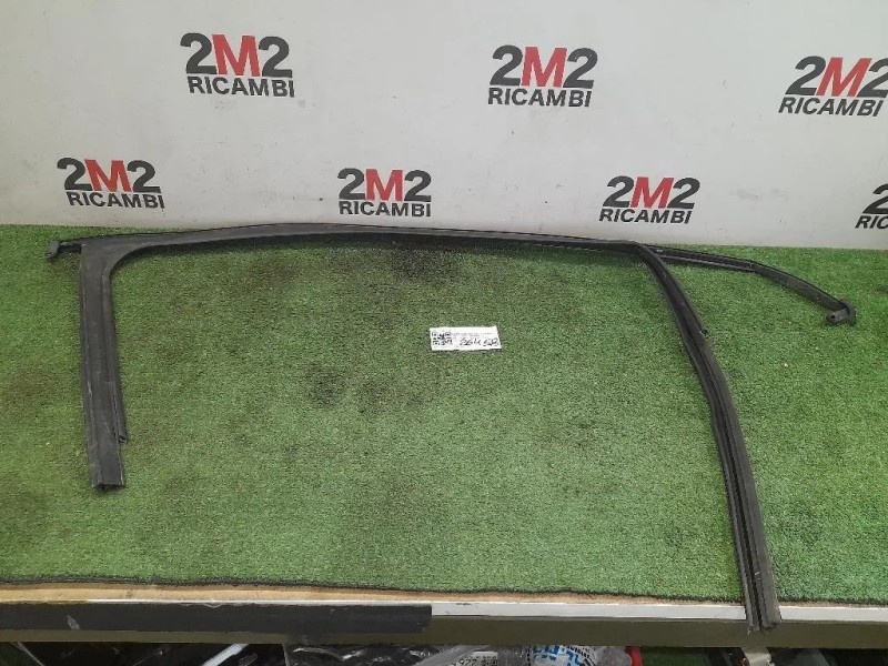 Guarnizione ANT Porta ANT SX A2467250125 ANT SX Mercedes Classe B W246 2012