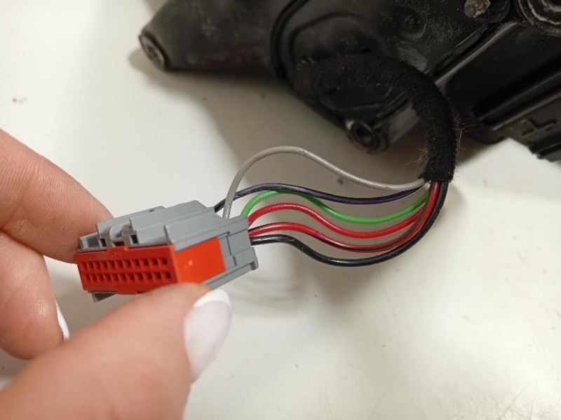 Guarnizione ANT Porta ANT SX 9823226680 Peugeot 208 I 2015