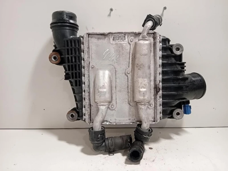 Radiatore Intercooler GX73-6K775-AC Jaguar XE 2015