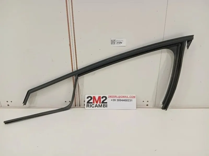 Guarnizione ANT Porta ANT SX 9810970780 Peugeot 208 II 2019