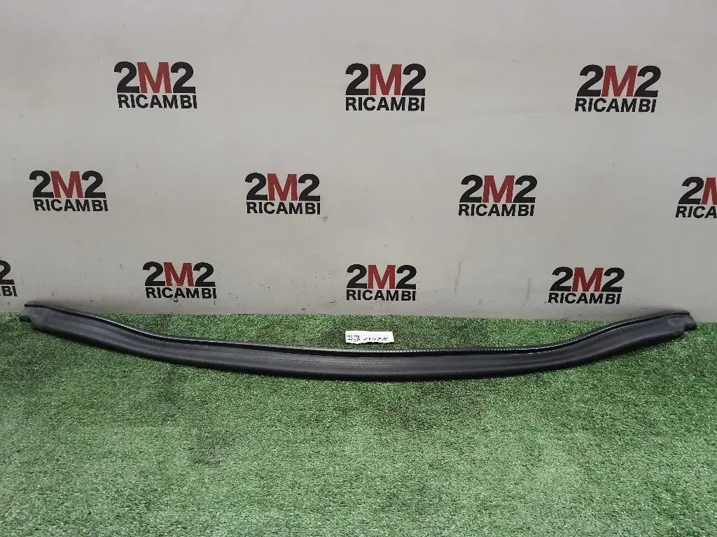 Guarnizione Cofano ANT A2468310042 Mercedes Classe B W246 2012