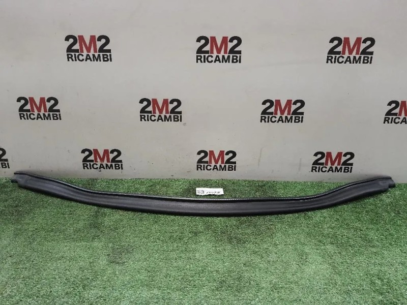 Guarnizione Cofano ANT A2468310042 Mercedes Classe B W246 2012