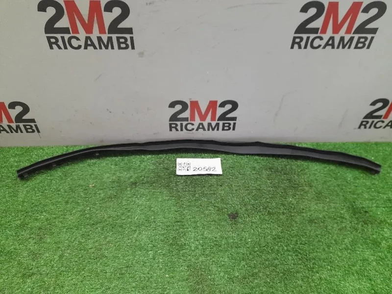 Guarnizione Paraurti ANT 1778256 C1BB16D610AA Ford Fiesta VI 2012