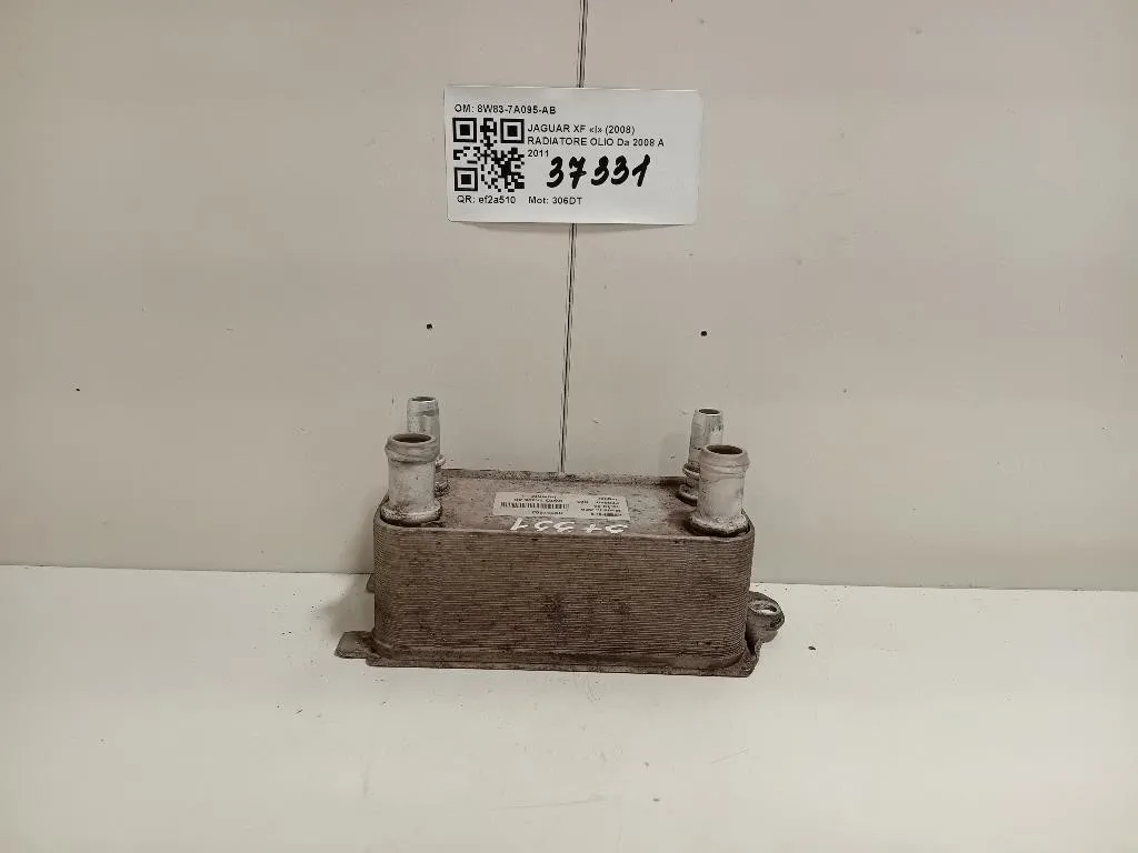 Radiatore OLIO 8W83-7A095-AB Jaguar XF I 2008
