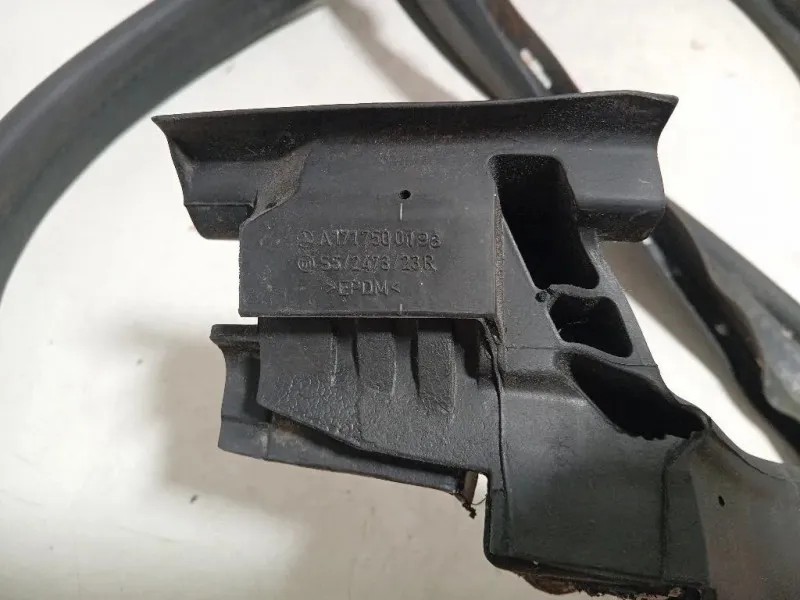 Guarnizione Portello POST A1717500198 Mercedes Classe SLK R171 2004