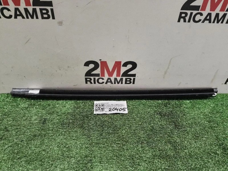 Guarnizione Raschiavetro Parafango EST SX 8W7853763A3Q7 Audi A5 F57 Cabrio 2016