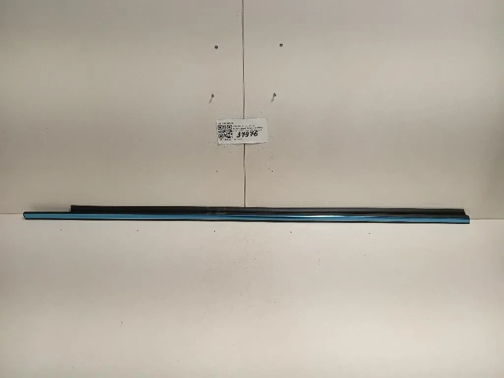 Guarnizione Raschiavetro Porta EST ANT DX B000827780 Citroen C1 II 2014