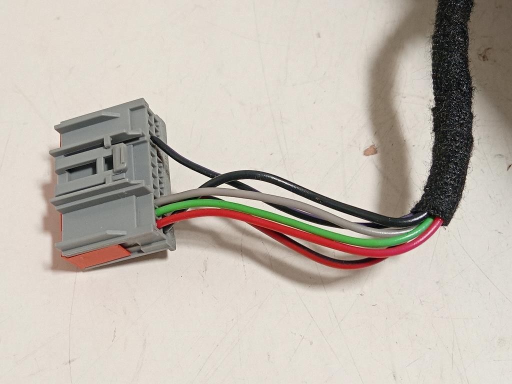 Guarnizione Raschiavetro Porta EST ANT DX A1567250282 Mercedes Classe GLA X156 2014