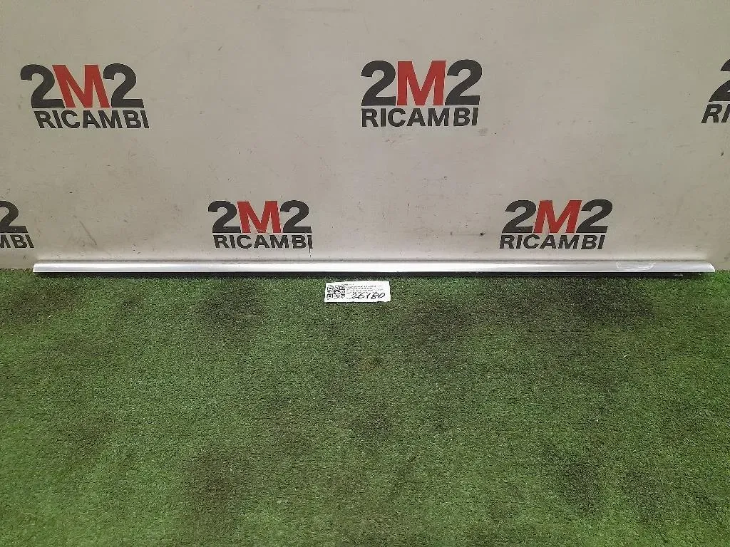 Guarnizione Raschiavetro Porta EST ANT DX 7N0837476D3Q7 Volkswagen Sharan IV 2010