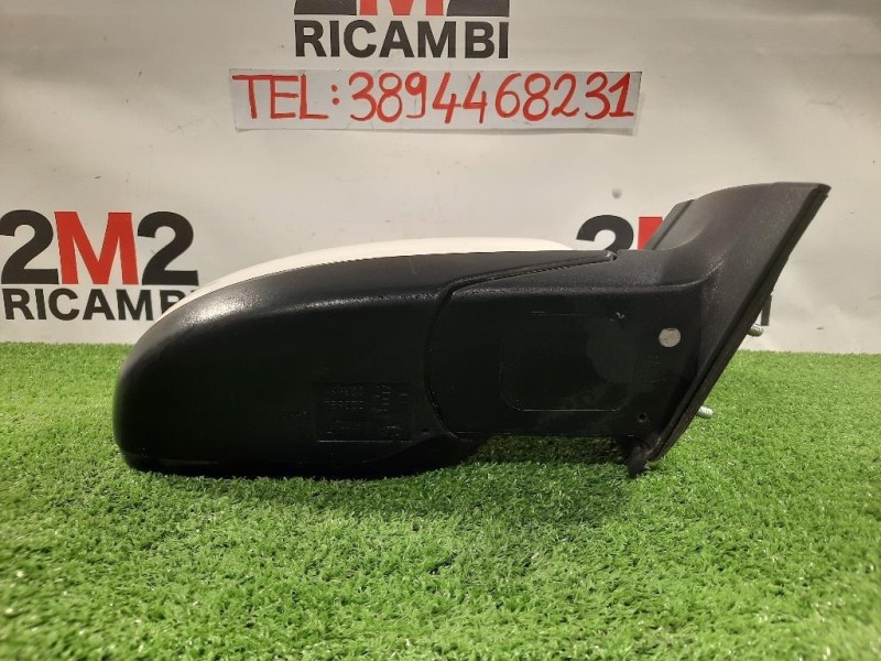 Guarnizione Raschiavetro Porta EST ANT SX A1567250182 Mercedes Classe GLA X156 2014