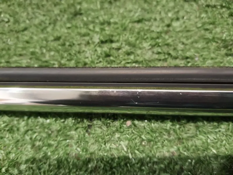 Guarnizione Raschiavetro Porta EST POST DX 51357496144 CROMO Bmw Serie 3 F31 Touring 2012