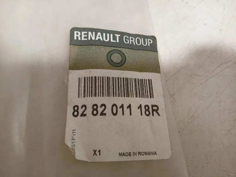 Guarnizione Raschiavetro Porta EST POST DX 828201118R Dacia Duster II 2018