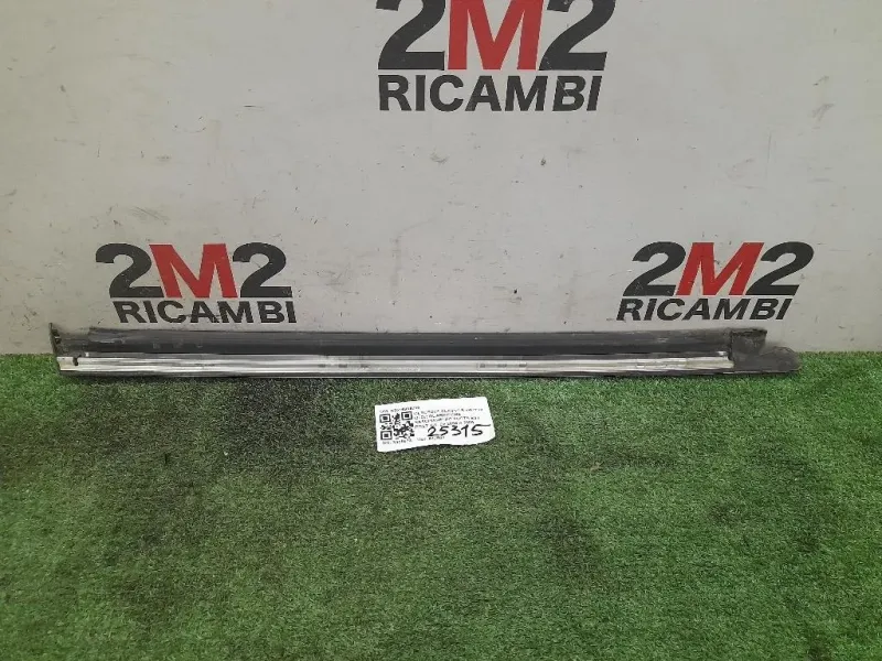 Guarnizione Raschiavetro Porta EST POST DX A2516905280 Mercedes Classe R W251 2006