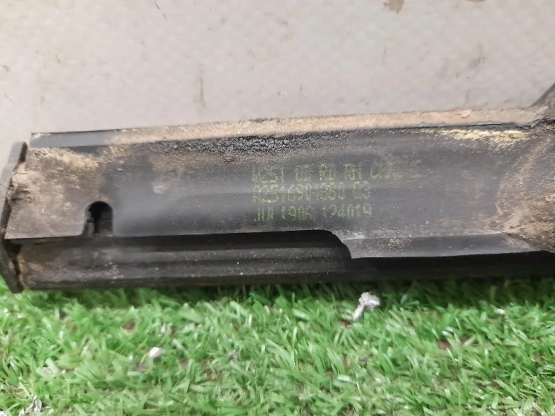 Guarnizione Raschiavetro Porta EST POST DX A2516904880 Mercedes Classe R W251 2006