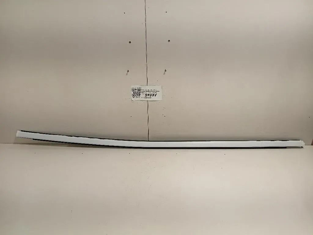 Guarnizione Raschiavetro Porta EST POST DX 9811240680 Peugeot 3008 II 2016