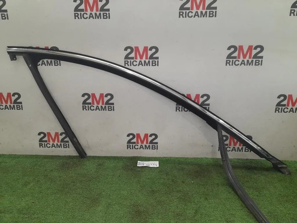 Guida Scorrimento Cristallo Porta ANT DX 50511607 ANT DX Alfa Romeo Giulietta 2010