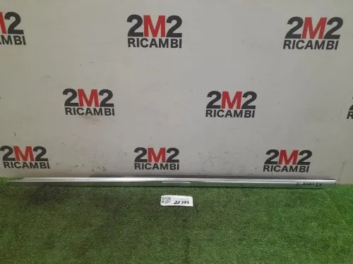 Guida Scorrimento Cristallo Porta ANT SX A2137200124 CROMATURA PORTA ANT SX Mercedes Classe E W213 2016