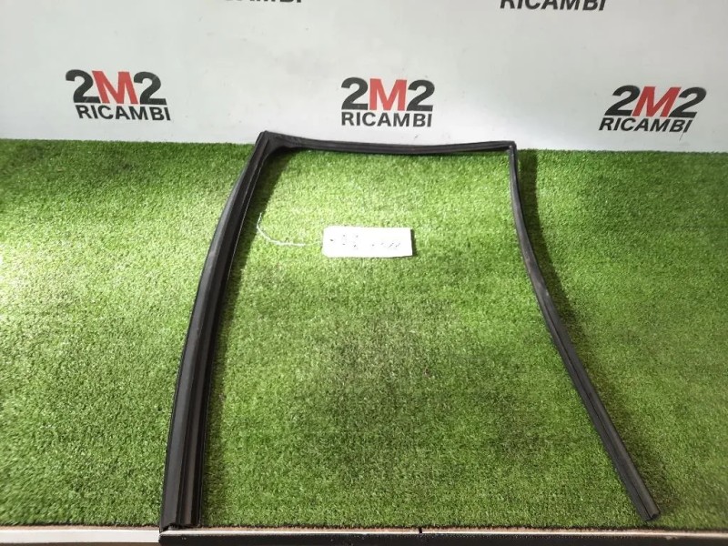 Guida Scorrimento Cristallo Porta POST DX 68142F4010 Toyota C-HR 2016