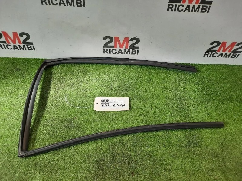 Guida Scorrimento Cristallo Porta POST DX 68142F4010 Toyota C-HR 2016