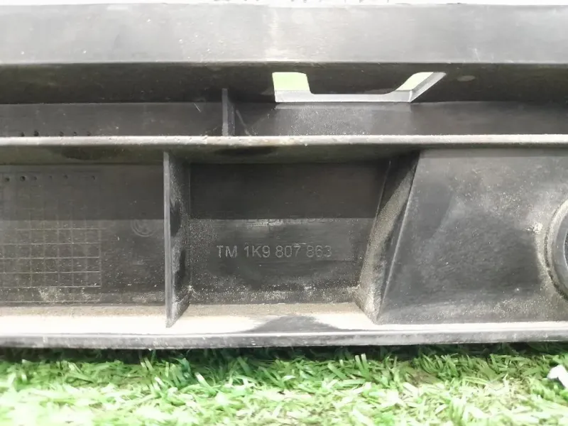 Guida Sostegno Paraurti POST 1K9807863 Volkswagen GOLF V Variant 2007