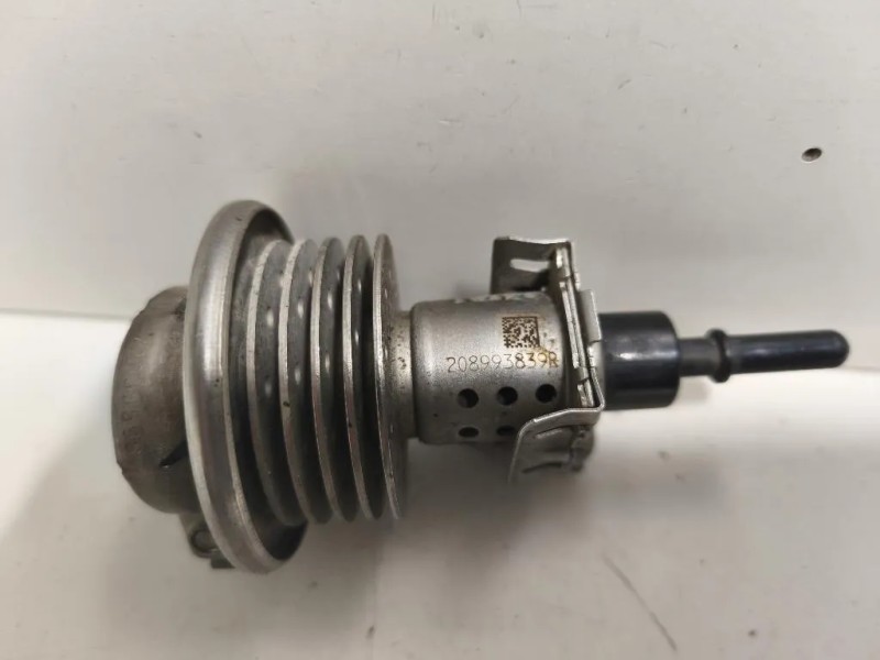 Iniettore Adblue 208993839R Renault Trafic III 2001