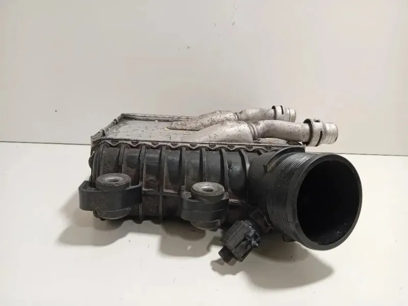 Intercooler GJ32-9L440-AB Land Rover Range Rover Evoque I 2011