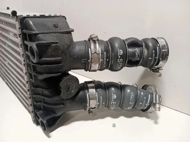 Intercooler 9824742280 Opel Corsa F 2019
