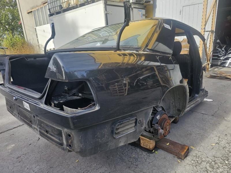 Parafango POST DX A1246304421 Mercedes Classe E W124 1985