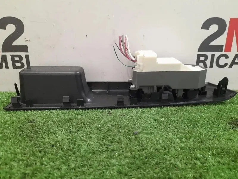 Interruttore Alzacristalli ANT SX 848200D170 Toyota Yaris IV 2014